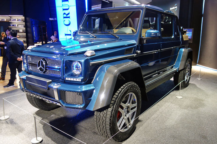 発表会場に参考展示された「メルセデス・マイバッハG650ランドーレット」。2017年に世界限定99台で発売され、すでに完売しているが、オーナーのご厚意で展示できることになったそうだ。