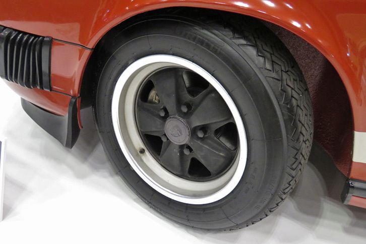 ポルシェ911カレラ2.7（1974年）／SHOP 9 Production