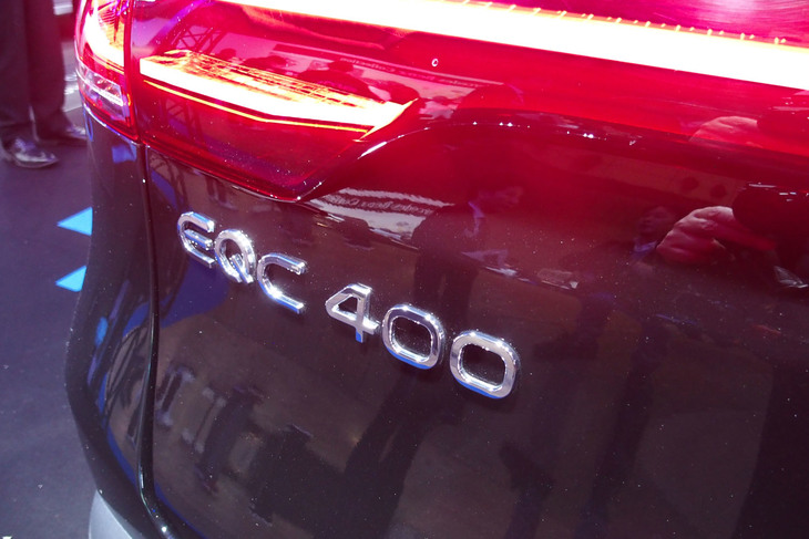 メルセデス・ベンツEQC400 4MATIC