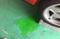 気づくと、こんなところに水漏れが……。