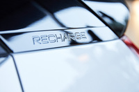 これまでボルボのプラグインハイブリッドは「Twin Engine」と呼ばれていたが、2021年モデルから「リチャージプラグインハイブリッド」という名称に変更される。