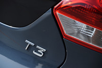 今回の試乗車「V40 T3モメンタム」は、1.5リッター直4ガソリンターボ搭載モデル。384万円の価格は、日本で販売されるV40の中でほぼ中間に位置する。