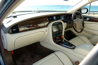 ジャガーXJ Super V8 L（6AT）【試乗記】の画像