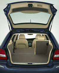 写真をクリックすると、トランクスペースが見られます。
	 