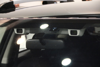 デモンストレーション用の「スバルXV」に装着される次世代アイサイト。