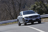 メルセデス・ベンツGLC250 4MATICスポーツ（本革仕様）