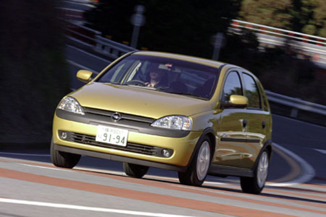 【スペック】全長×全幅×全高＝3815×1645×1440mm/ホイールベース＝2490mm/車重＝1050kg/1.2リッター直4DOHC16バルブ（75ps/5600rpm、11.2kgm/4000rpm）/車両本体価格＝169.0万円（テスト車＝同じ）