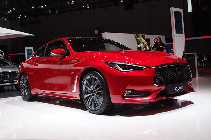 インフィニティQ60S