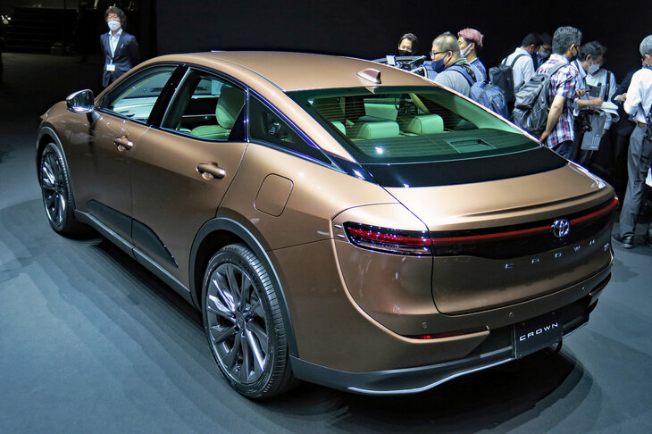 トヨタ・クラウン クロスオーバー（エクステリア）