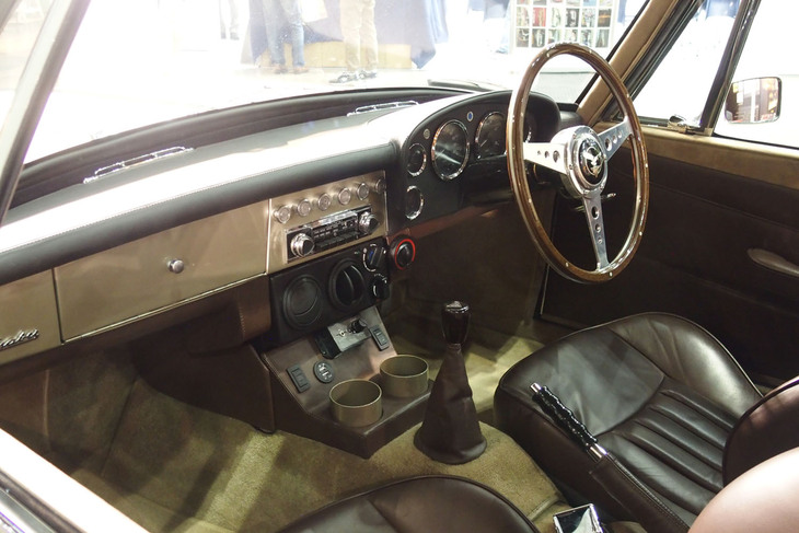 アルヴィス3リッター グラバー スーパークーペ（コンティニュエーションモデル）