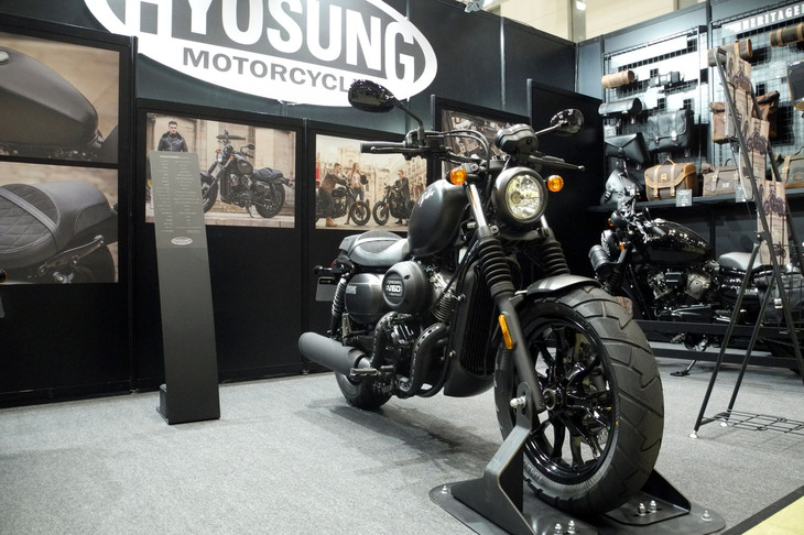 ヒョースンGV125Sボバー