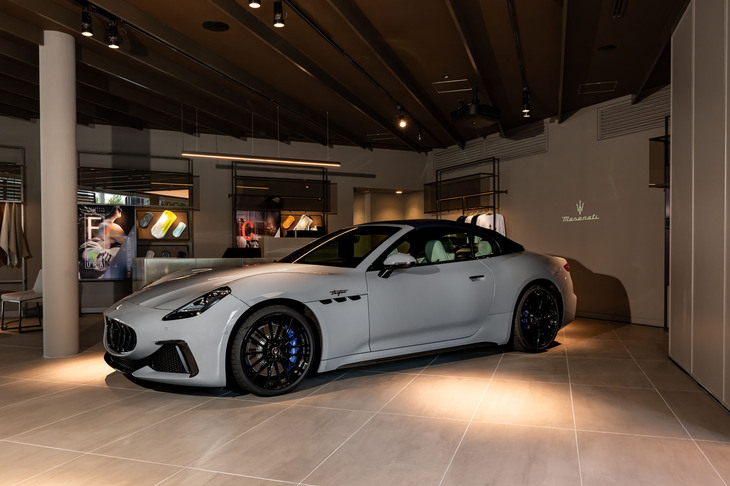 マセラティ・グランカブリオ トロフェオ（エクステリア）