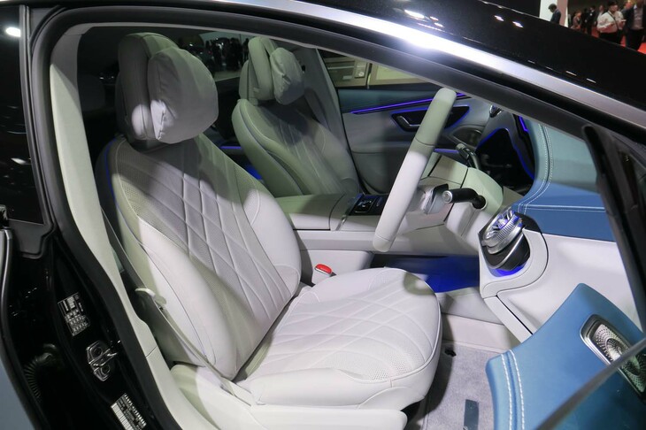 メルセデス・ベンツEGS 450＋