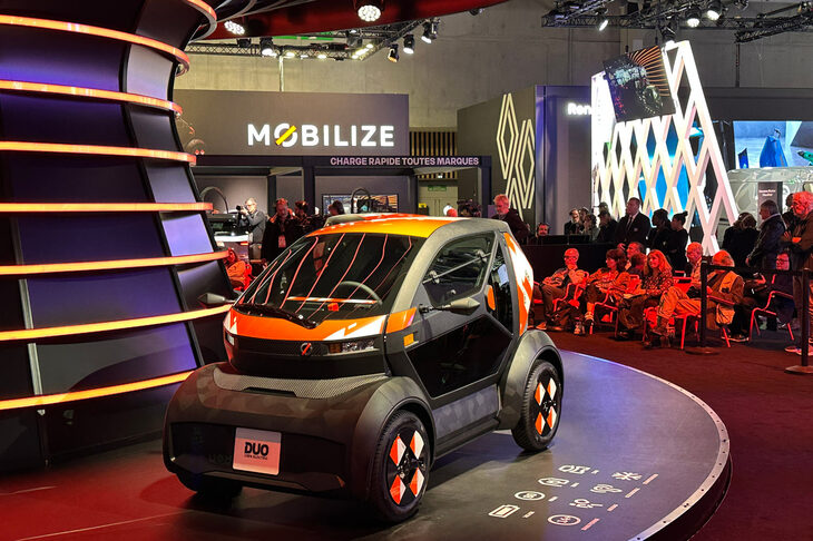 「モビライズ・デュオ」。2024年パリモーターショーのプレゼンテーションで。