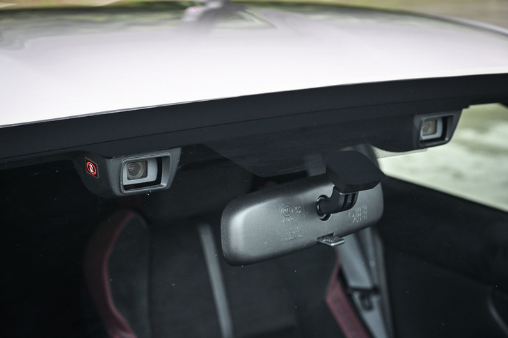 スバルBRZ STI Sport（アイサイト＜カメラ＞）