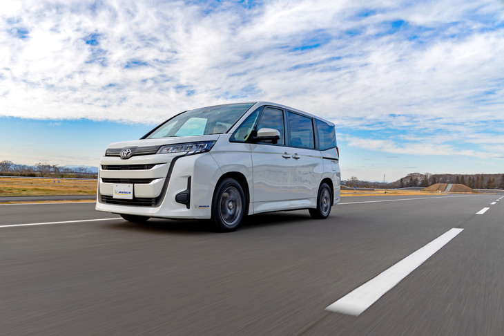 「プライマシー5」では、路面との間で生じる音をチューニング。ノイズの周波数を変えることで“心地よい静粛性”が味わえる走りを実現した。