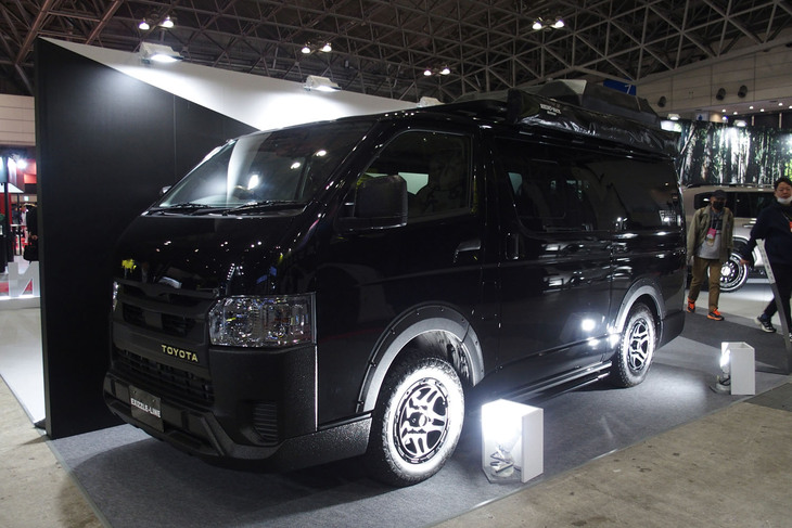 トヨタ・ハイエース（DELTA FORCE）