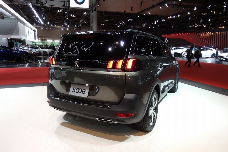 プジョー5008