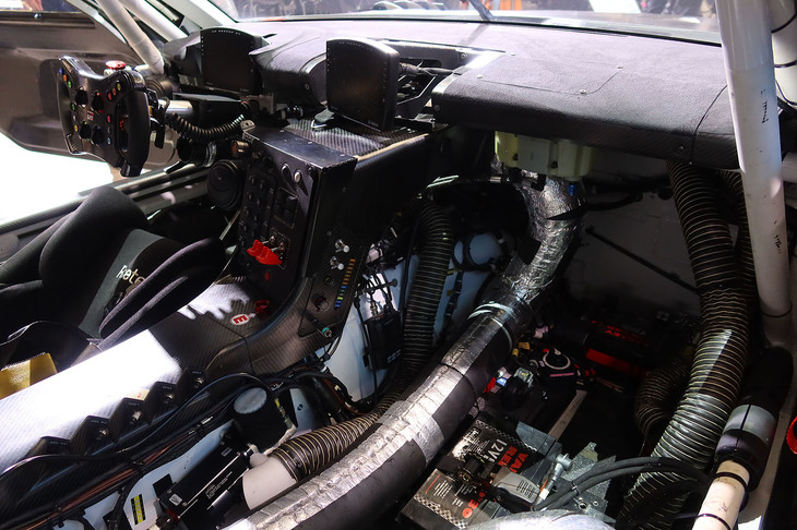 トヨタGR GT3（車内の様子）