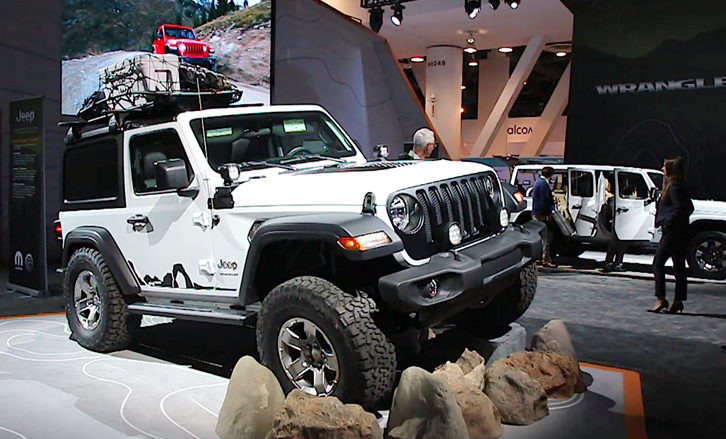 ラスベガスで開催されたCES2018における、FCAのブース。「ジープ・ラングラー」の新型がディスプレイされた。