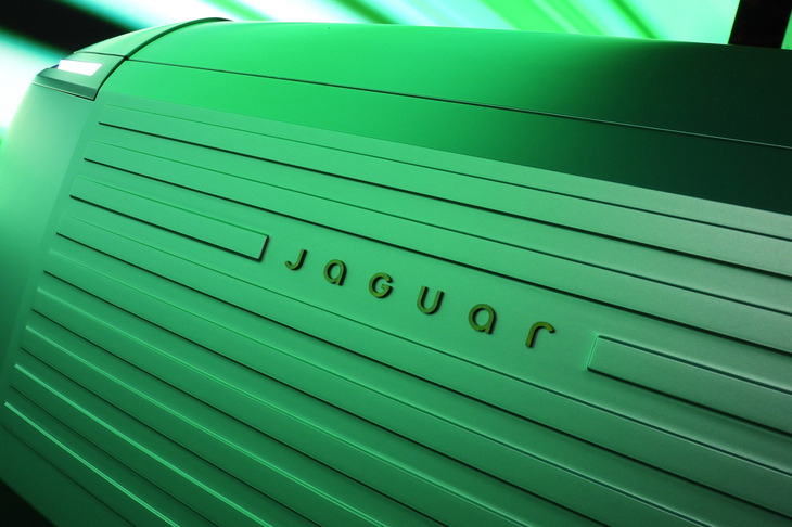 ジャガー・タイプ00