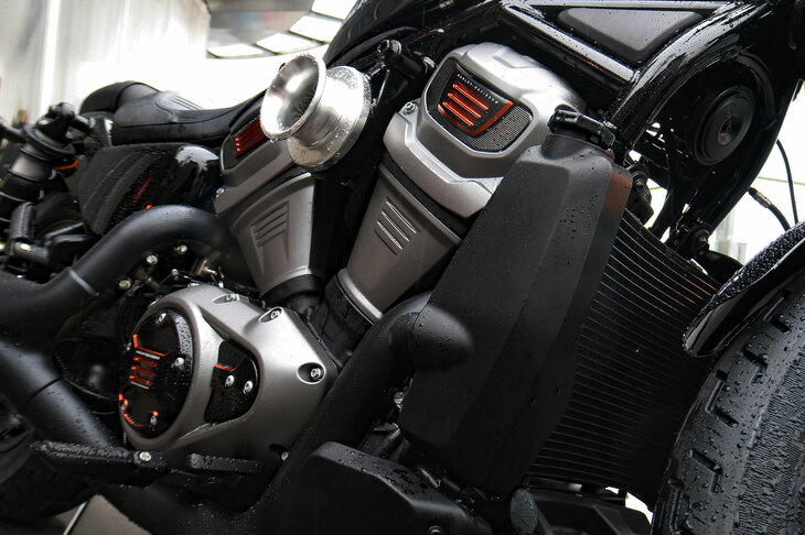 ハーレーダビッドソン・ナイトスター（エンジン）