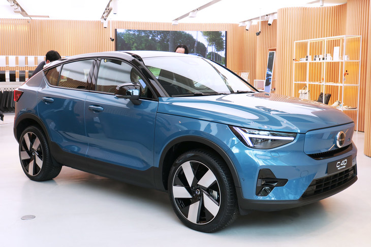 ボルボC40リチャージ（エクステリア）