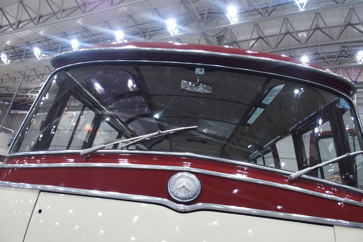 メルセデス・ベンツ319バス（1963年）／シルバースター