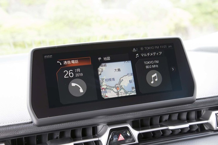 ダッシュボード中央の8.8インチディスプレイ。新型「スープラ」は、Apple CarPlayとAndroid Autoにも対応している。