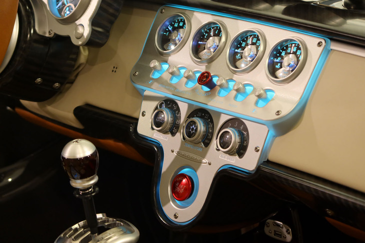 パガーニ・ウトピア ロードスター（センターコンソール）