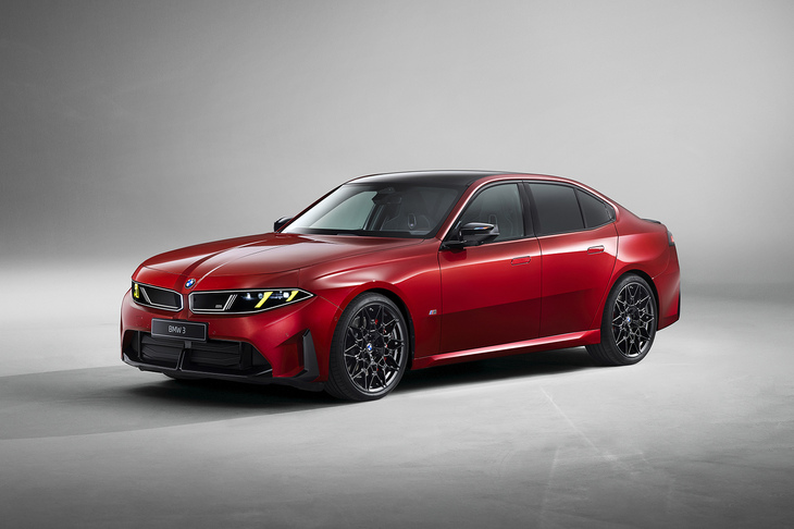 新型「BMW 3シリーズ」（※内燃機関モデル）は1975年のE21型から数えて7代目。2019年以来のフルモデルチェンジだ。