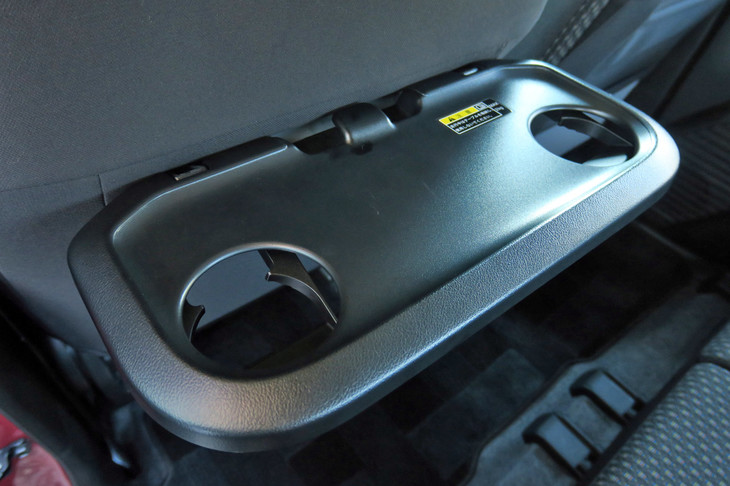 スズキ・ハスラー ハイブリッドXターボ（4WD）（ピクニックテーブル）