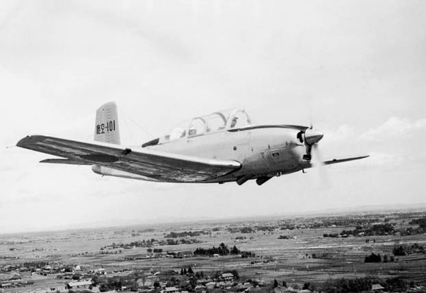 練習機「ビーチクラフトT-34メンター」のライセンス生産により、航空機事業への復帰を果たした富士重工。今日でも、旅客機や輸送機、対潜哨戒機などの大型部品や、ヘリコプターの製造などを行っている。