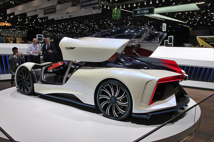 テックルールズ・レン（エクステリア）