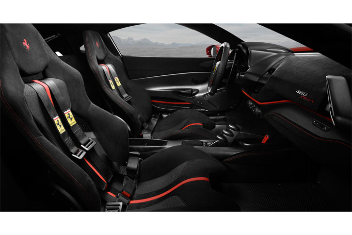 フェラーリ488ピスタ（インテリア）