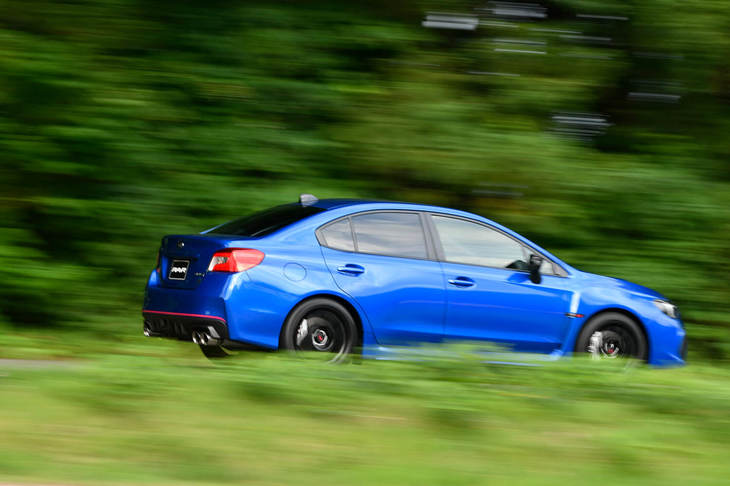 スバルWRX STIタイプRA-R