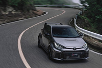 トヨタが「GRヤリス」に空力パーツキット「エアロパフォーマンスパッケージ」を設定の画像