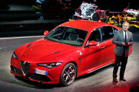 アルファ待望の新型車「ジュリア」に対する地元の声は？『月刊webCG通信』7月号をお届け！