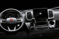 欧州で人気のワンボックス「フィアット・デュカト」発売の画像