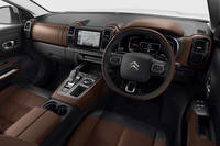 「C5エアクロスSUV」のインパネまわり。