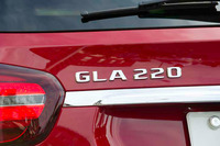 今回の試乗車である「GLA220 4MATIC」は、2017年4月のマイナーチェンジのタイミングで新規設定されたグレード。他グレードから遅れること約5カ月、2017年9月に発売された。