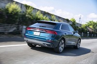 今回は、東京都内から長野・白馬村までの約330kmを試乗。燃費は満タン法で8.4km/リッター、車載の燃費計で8.5km/リッターを記録した。