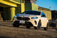 今回の試乗車はMパフォーマンスモデルの「BMW M135 xDrive」。車両本体価格は698万円。