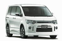 三菱デリカD：5にディーゼルの新グレード登場