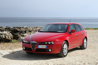 アルファ・ロメオ・アルファ159スポーツワゴン 2.2JTS(FF/2ペダル6MT)／3.2V6 Q4(4WD/6MT)【海外試乗記】