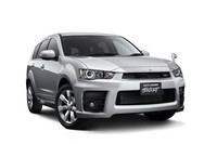 「アウトランダー ROADEST」