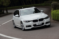 テスト車は対向ピストンキャリパーと大径ブレーキディスクを組み合わせた、オプションの「Mスポーツブレーキ」を装備していた。