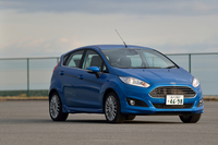 「フォード・フィエスタ 1.0 EcoBoost」
    