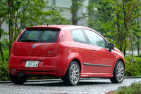 フィアット・グランデプント1.4 16V スポーツレザー（FF/6MT）【試乗記】の画像