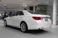 「PREMIUM」のリアビュー